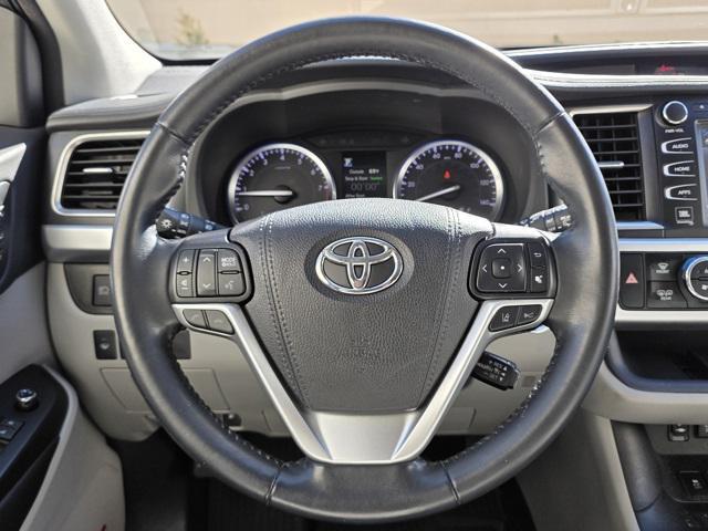 used 2018 Toyota Highlander car, priced at $28,862