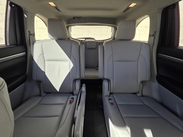 used 2018 Toyota Highlander car, priced at $28,862