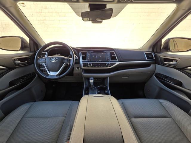 used 2018 Toyota Highlander car, priced at $28,862