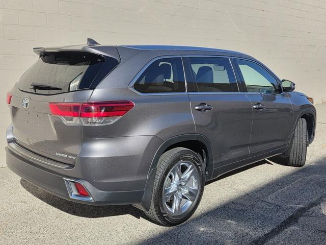 used 2018 Toyota Highlander car, priced at $28,862