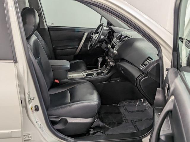 used 2012 Toyota Highlander car, priced at $13,047