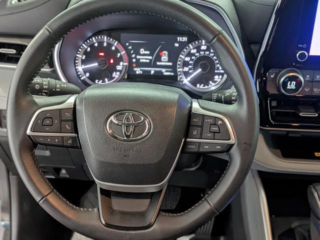 used 2023 Toyota Highlander car, priced at $45,399