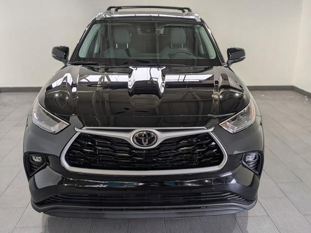 used 2023 Toyota Highlander car, priced at $45,399