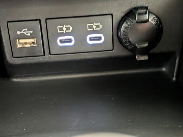 used 2023 Toyota Highlander car, priced at $45,399