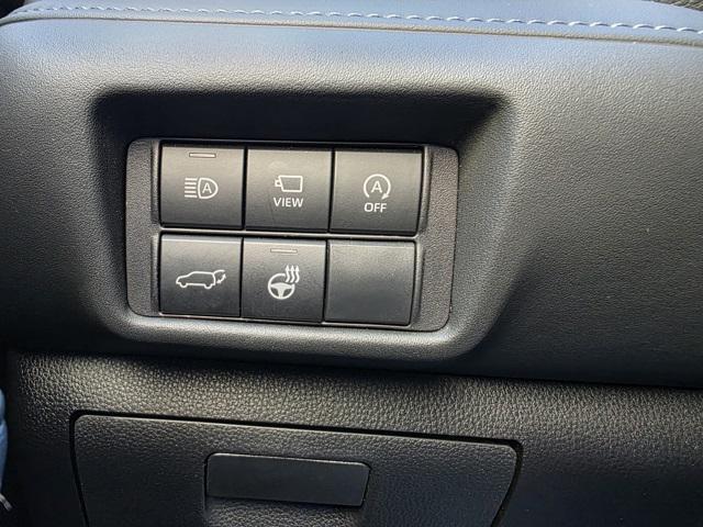 used 2023 Toyota Highlander car, priced at $45,441