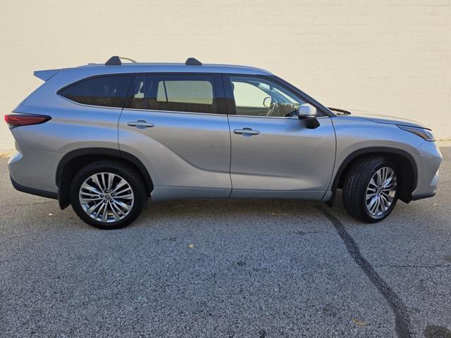 used 2023 Toyota Highlander car, priced at $45,441