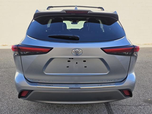 used 2023 Toyota Highlander car, priced at $45,441