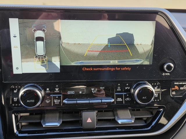 used 2023 Toyota Highlander car, priced at $45,441