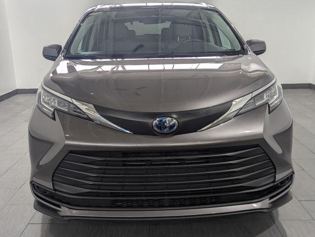 used 2021 Toyota Sienna car, priced at $35,216