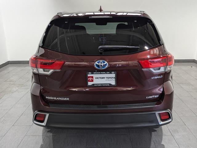 used 2019 Toyota Highlander Hybrid car, priced at $30,288