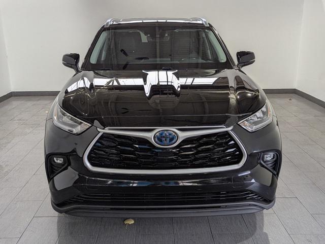 used 2020 Toyota Highlander Hybrid car, priced at $37,899