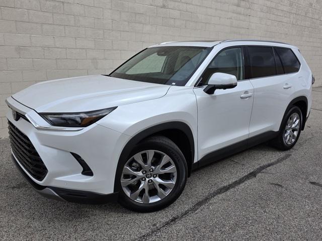 used 2025 Toyota Grand Highlander car, priced at $55,000