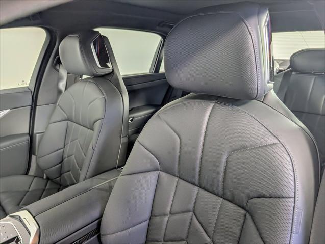 new 2025 BMW i7 car, priced at $129,425