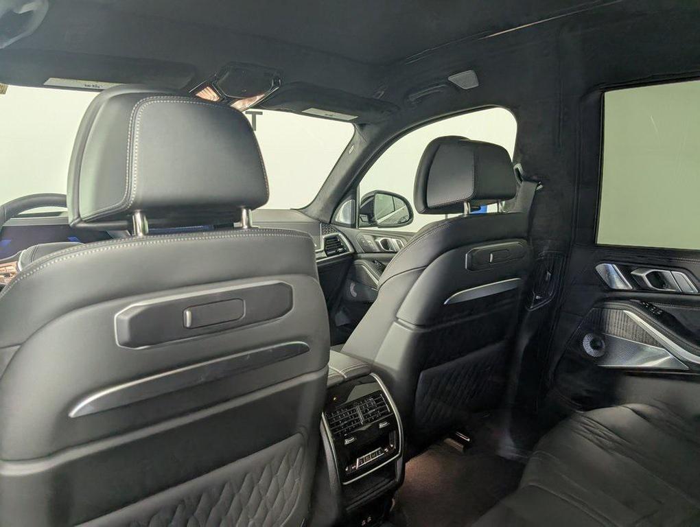 new 2026 BMW X7 car, priced at $162,625