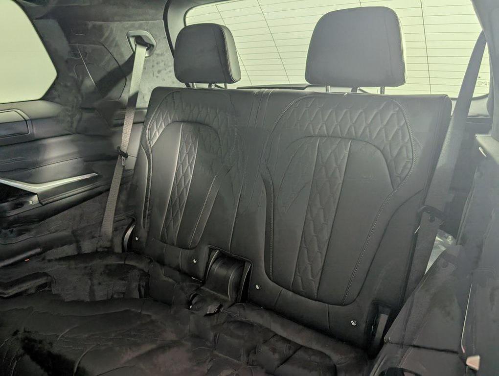 new 2026 BMW X7 car, priced at $162,625