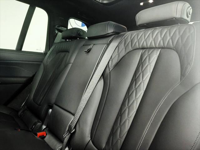 new 2025 BMW X7 car, priced at $116,860