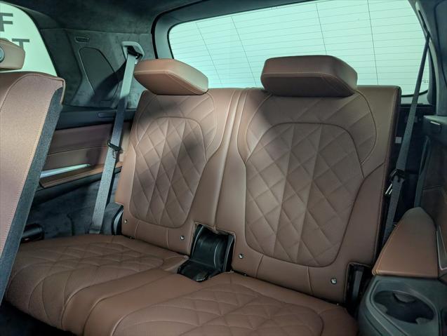 new 2026 BMW X7 car, priced at $98,775