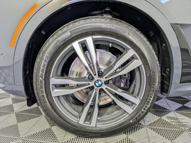 new 2026 BMW X7 car, priced at $98,775