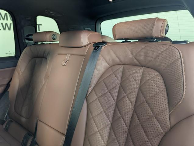 new 2026 BMW X7 car, priced at $98,775