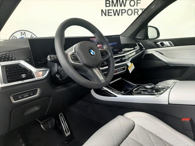 new 2025 BMW X7 car, priced at $95,225