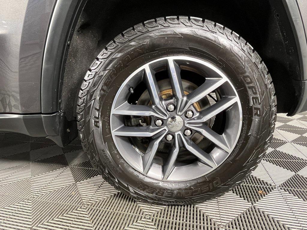 used 2018 Jeep Grand Cherokee car, priced at $16,495