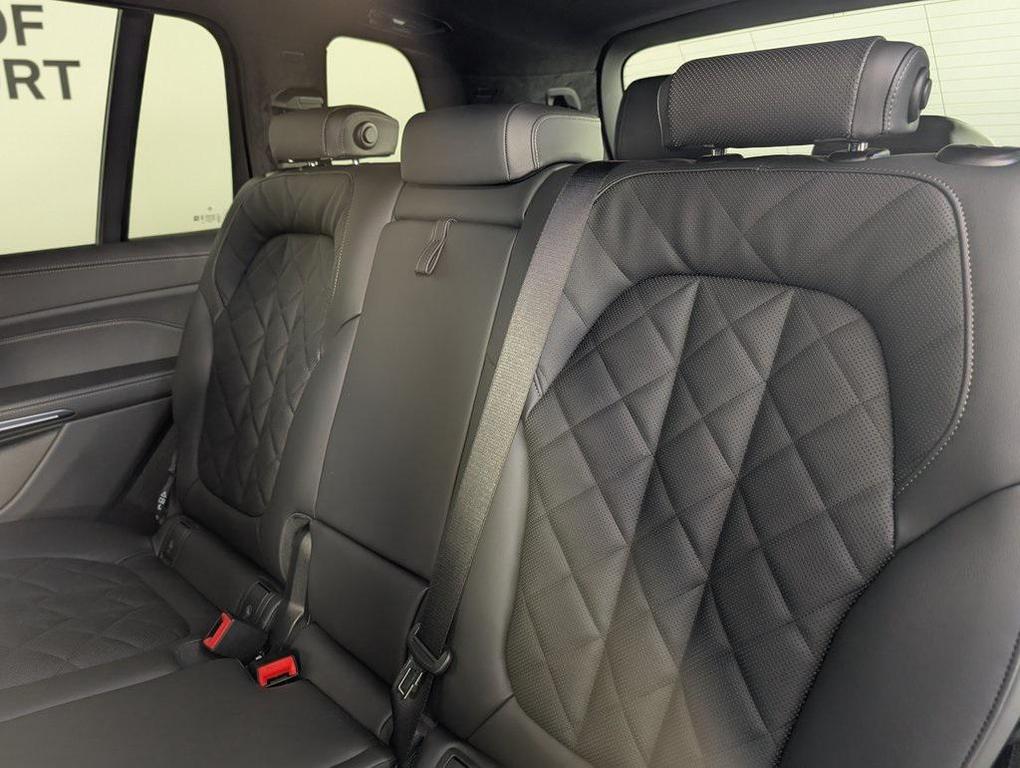 new 2026 BMW X7 car, priced at $99,175