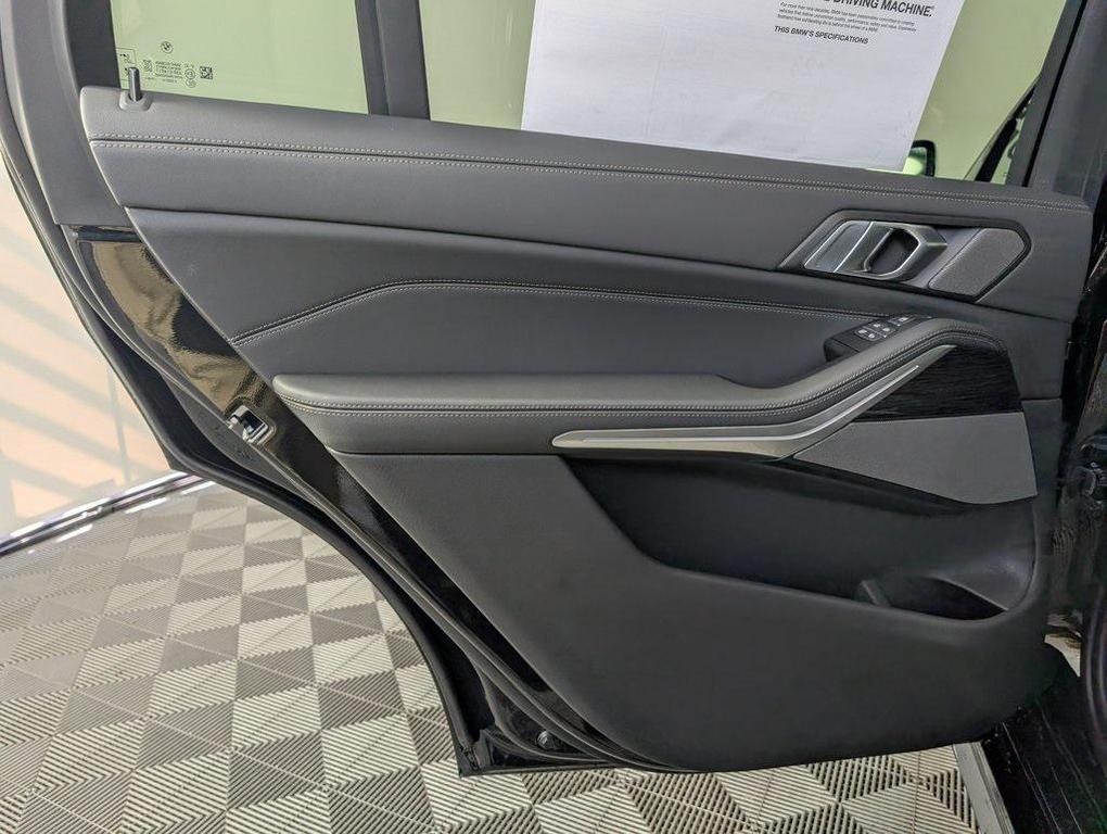 new 2026 BMW X7 car, priced at $99,175