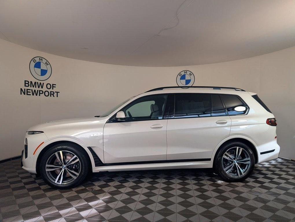 new 2026 BMW X7 car, priced at $98,580