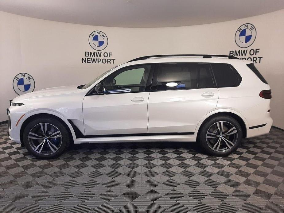 new 2025 BMW X7 car, priced at $119,110