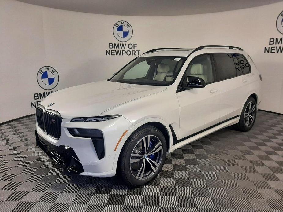 new 2025 BMW X7 car, priced at $119,110