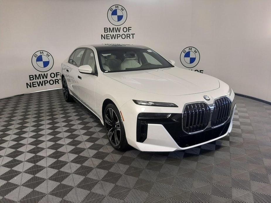 new 2024 BMW 760 car, priced at $136,675