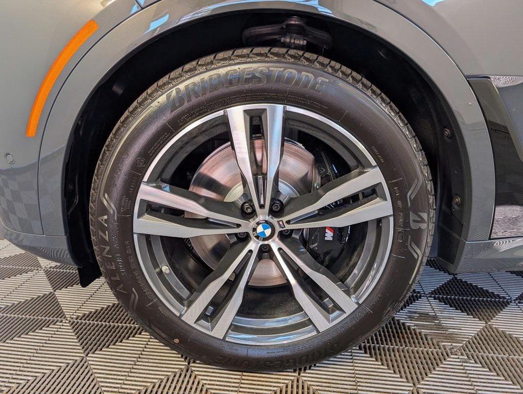 new 2026 BMW X7 car, priced at $124,230