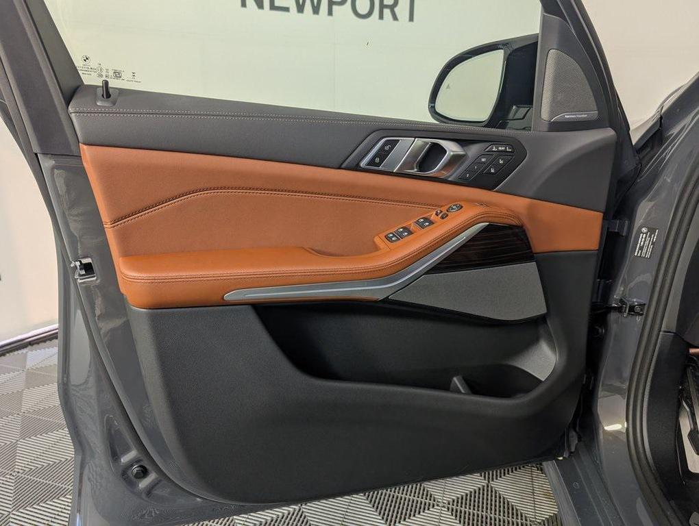 new 2026 BMW X7 car, priced at $124,230
