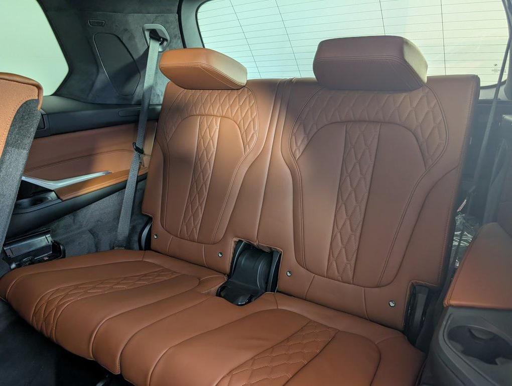 new 2026 BMW X7 car, priced at $124,230