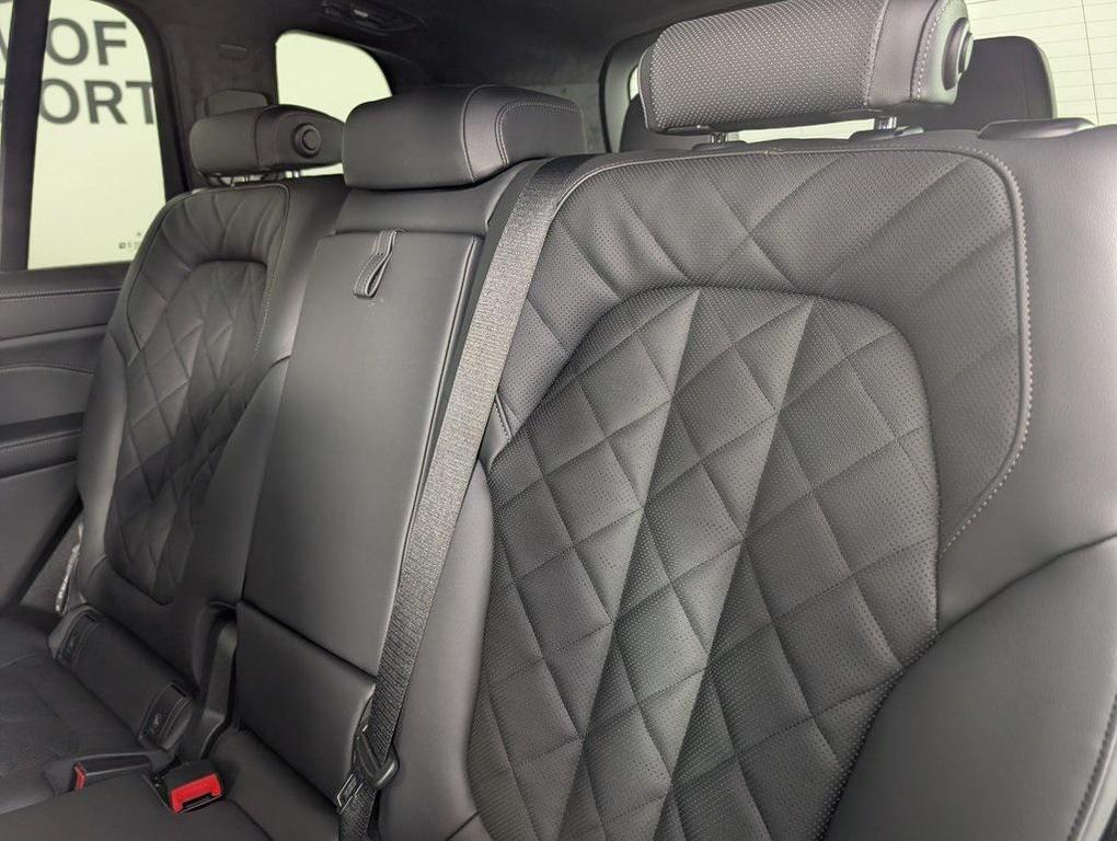 new 2026 BMW X7 car, priced at $93,725