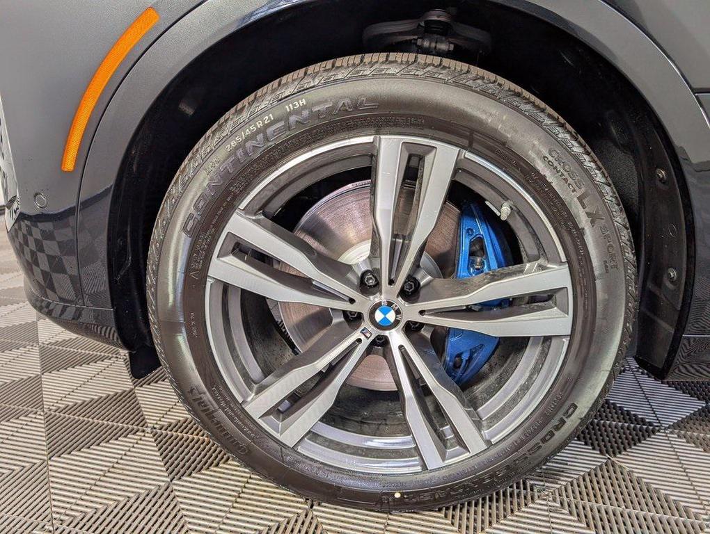 new 2026 BMW X7 car, priced at $93,725
