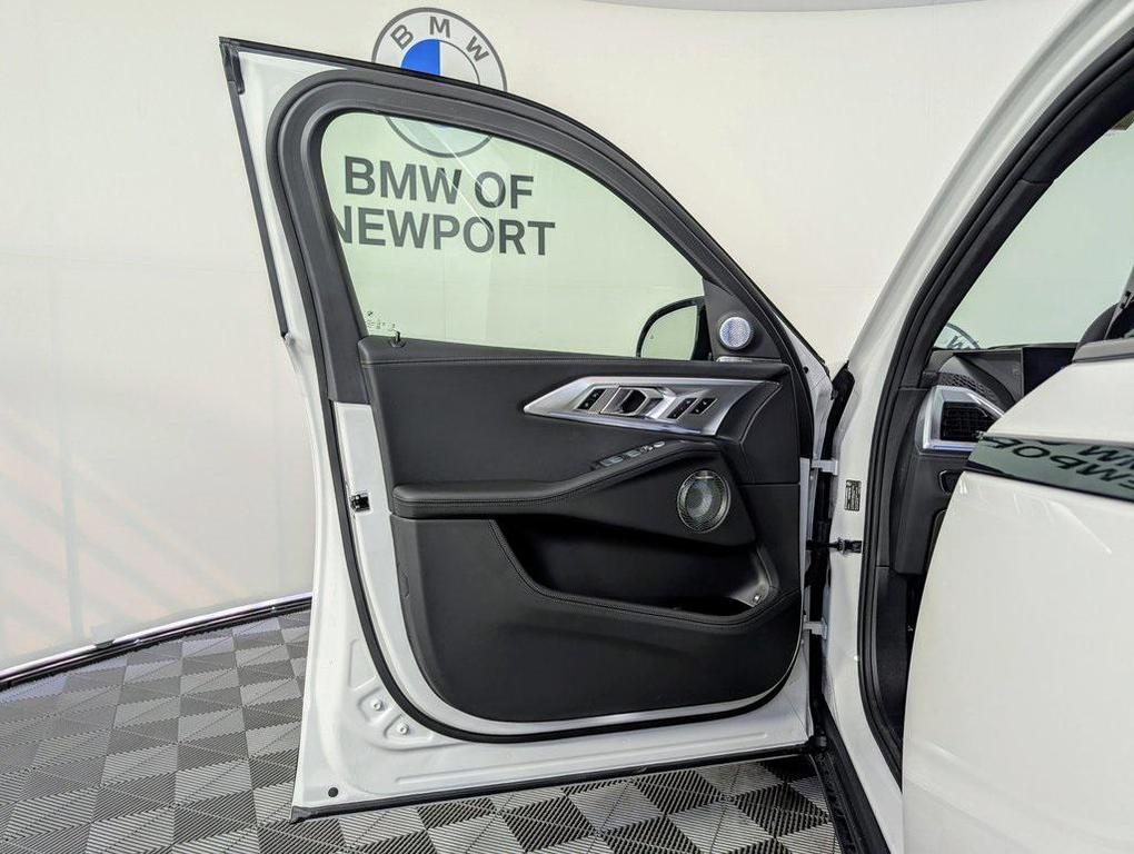 new 2025 BMW XM car, priced at $165,075