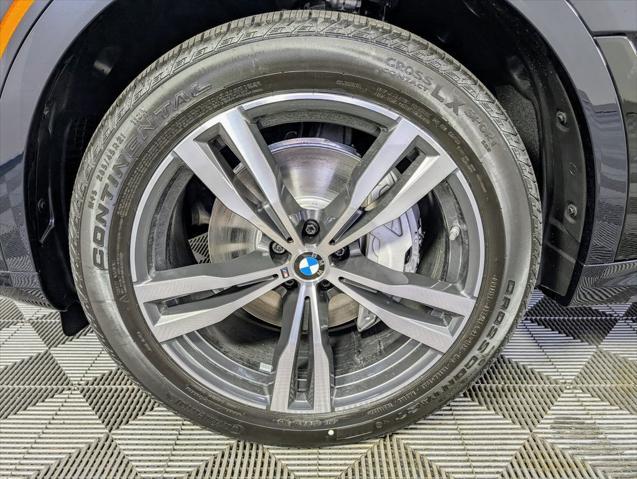 new 2026 BMW X7 car, priced at $93,880