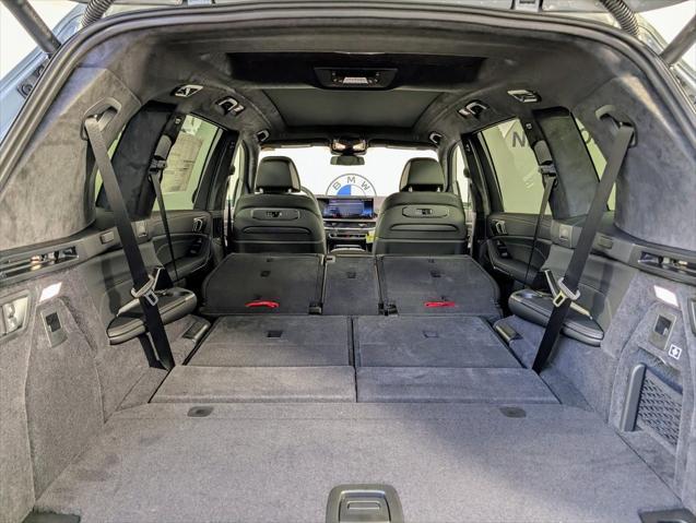 new 2026 BMW X7 car, priced at $92,025