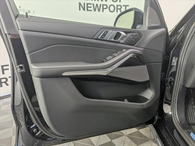 new 2026 BMW X7 car, priced at $99,880