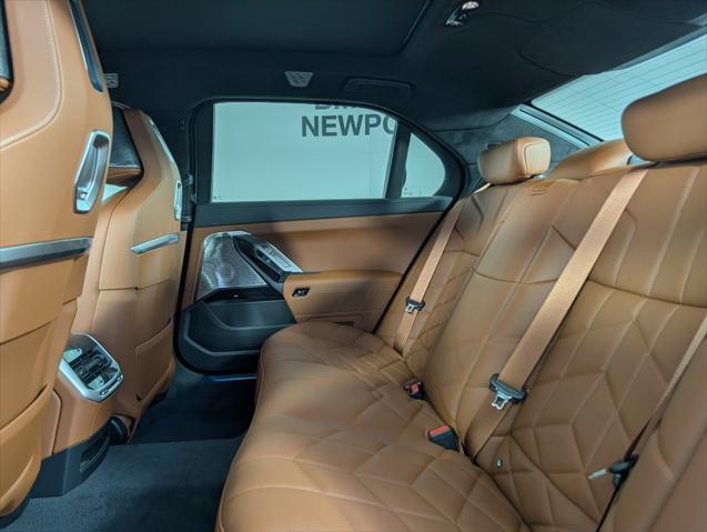 new 2025 BMW 760 car, priced at $140,155