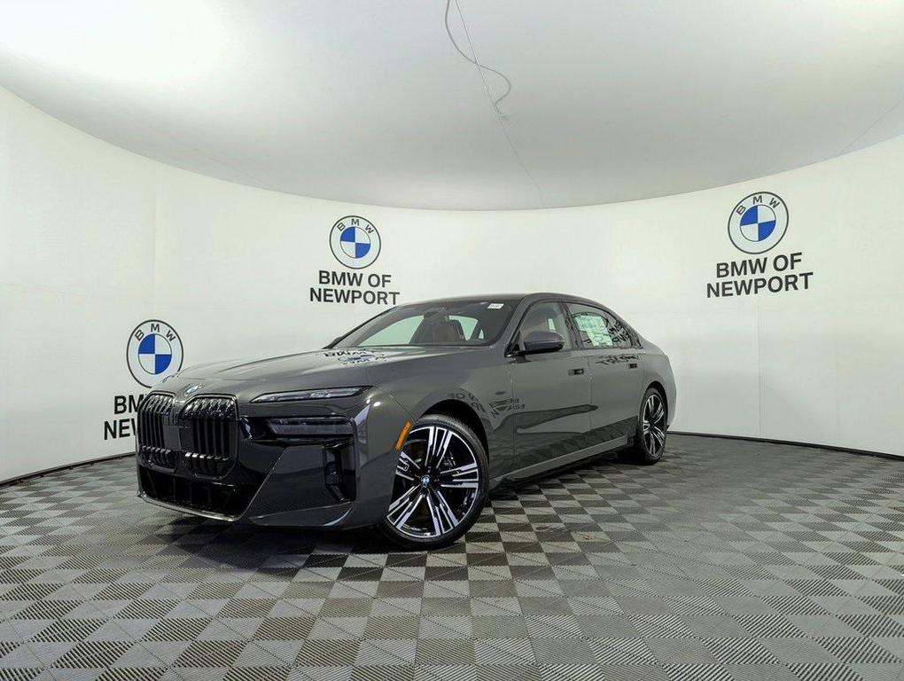 new 2025 BMW 760 car, priced at $140,155
