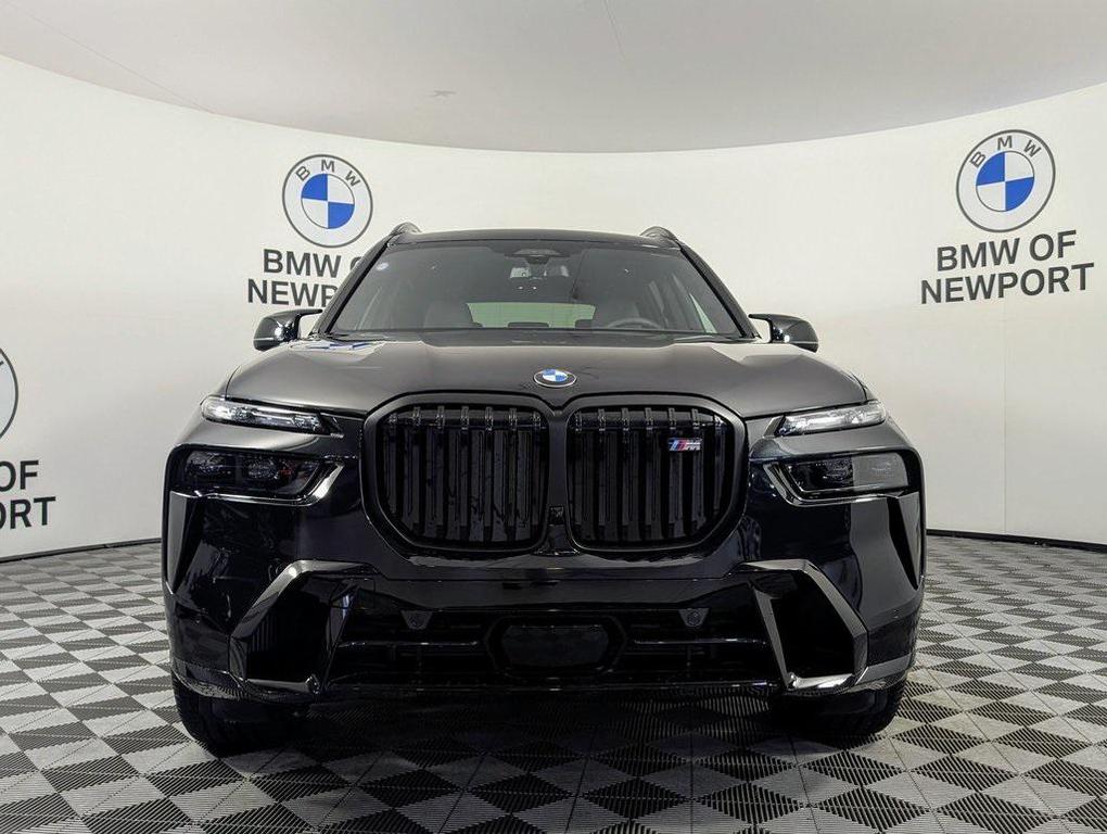new 2026 BMW X7 car, priced at $122,680