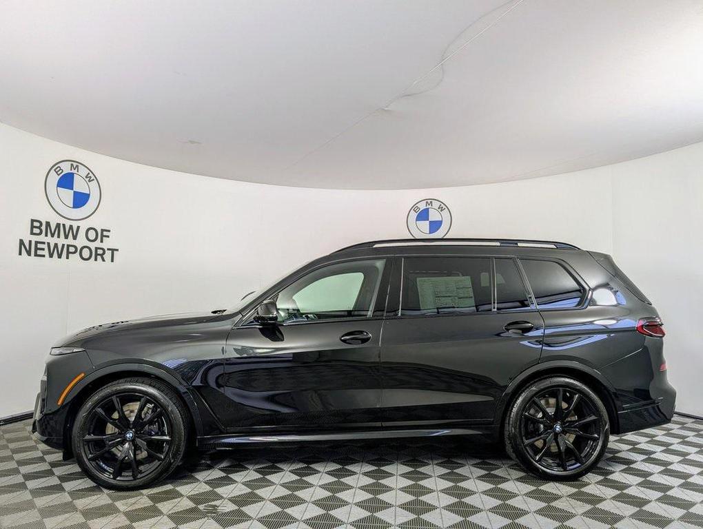 new 2026 BMW X7 car, priced at $122,680
