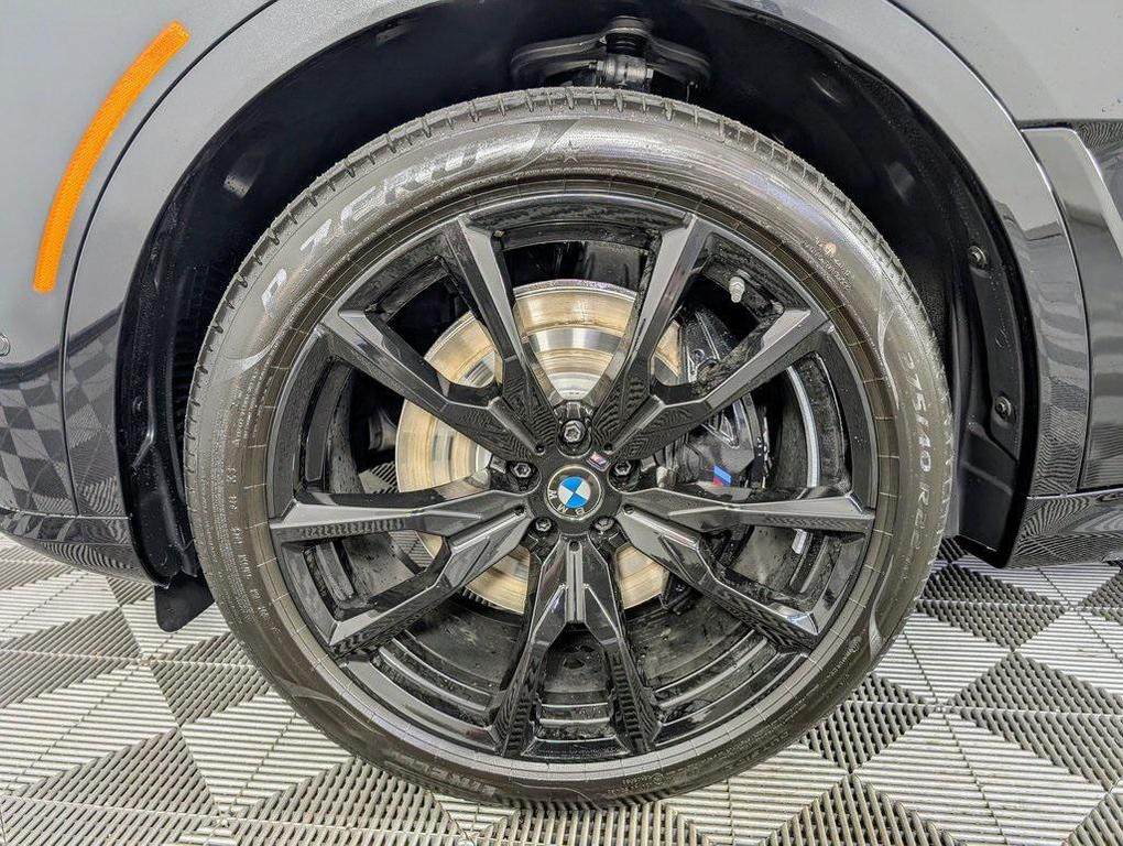 new 2026 BMW X7 car, priced at $122,680