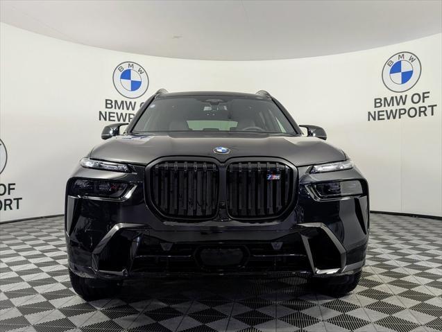 new 2026 BMW X7 car, priced at $122,680