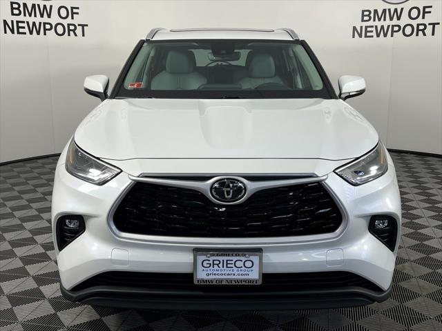 used 2022 Toyota Highlander car, priced at $41,195