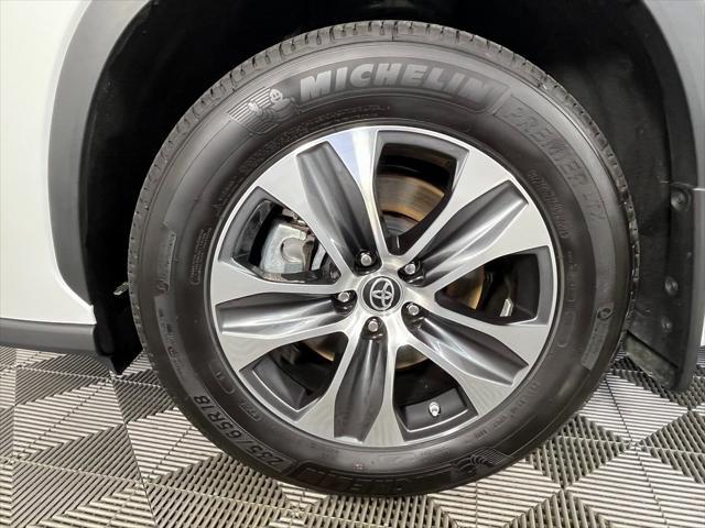used 2022 Toyota Highlander car, priced at $41,195