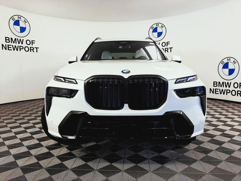 new 2025 BMW X7 car, priced at $94,900