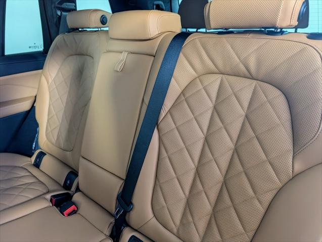 new 2026 BMW X7 car, priced at $97,475